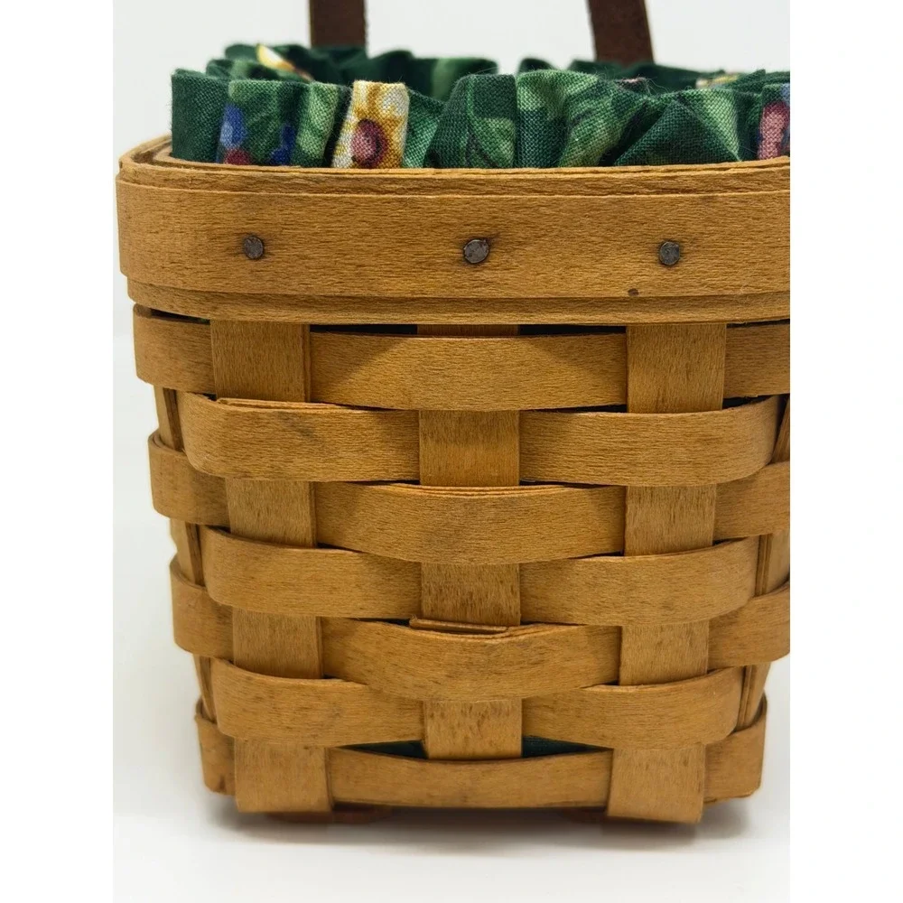VTG Longaberger Basket Brown Woven Wood Floral Fabric Liner‎ Leather Handle 1996